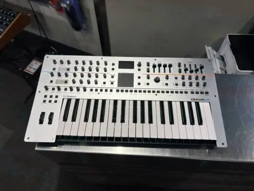 Store Special Product - Roland - GAIA-2